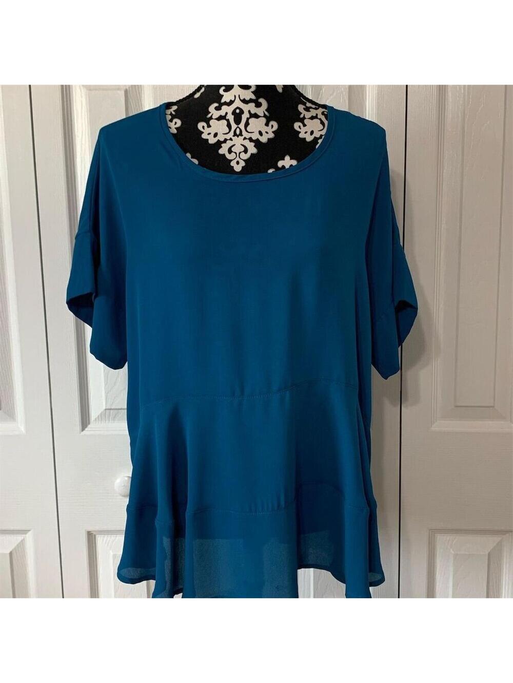 Lila Women's Blue Blouse Size L Asymmetrical Hem Short Sleeve Casual